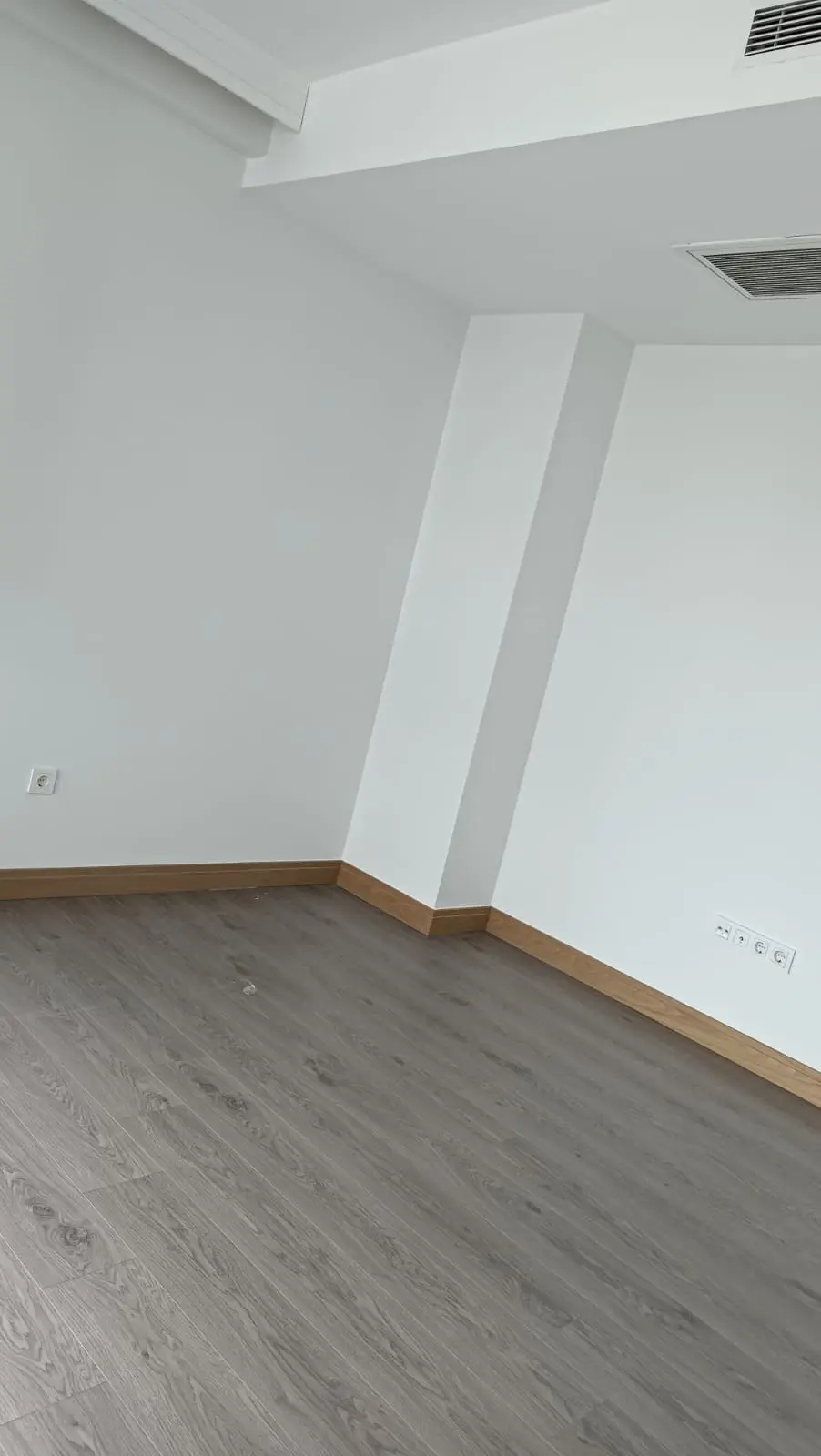 Oda Köşeleri Kolonlar Boya Badana